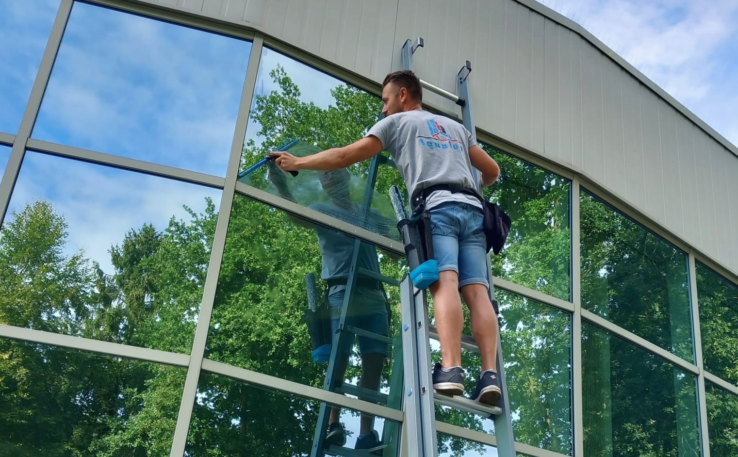 Professionele ramenreiniging door Aqualou